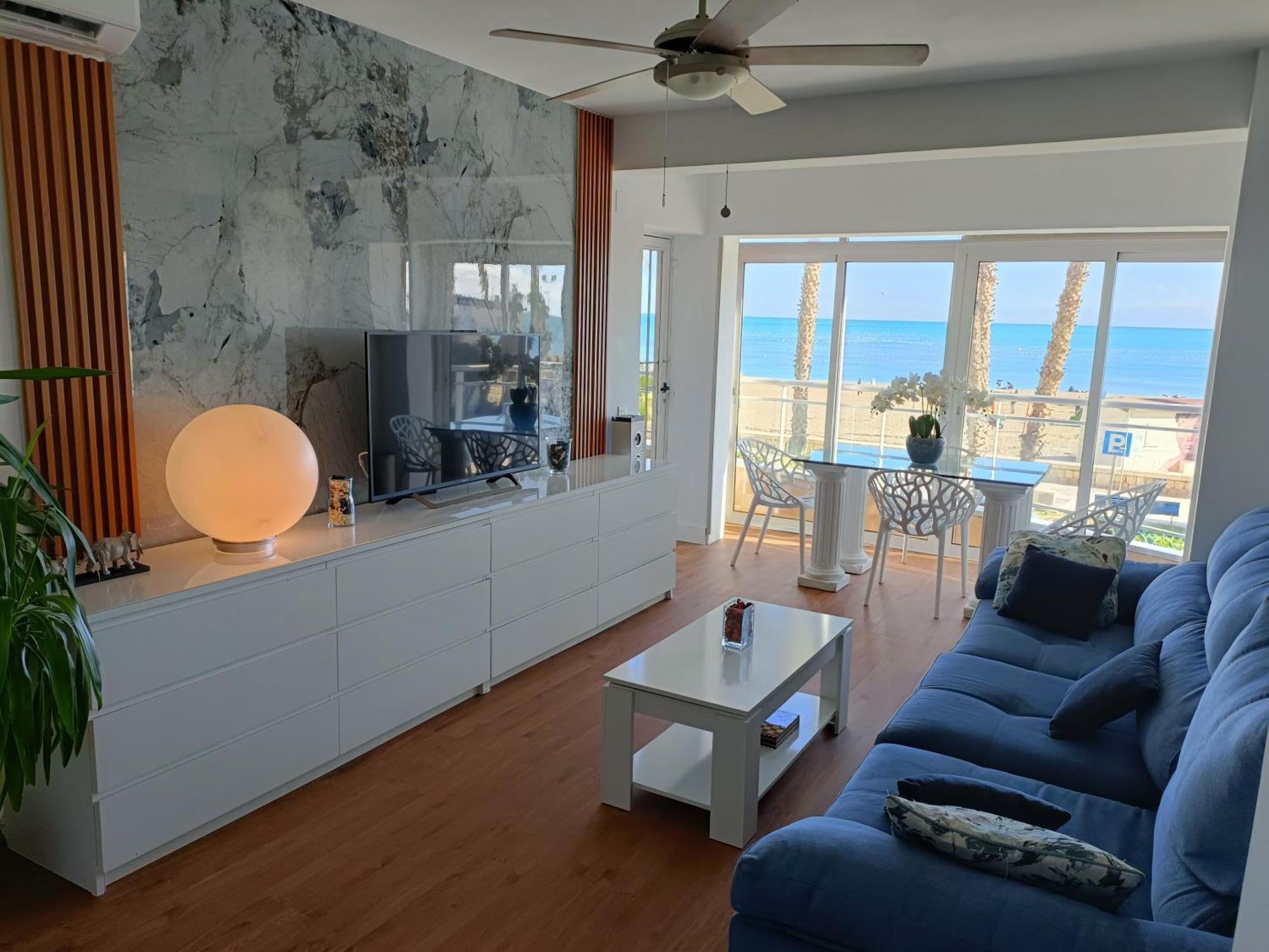 Apartamento Lujo Frente Al Mar Centro De Málaga Buitenkant foto