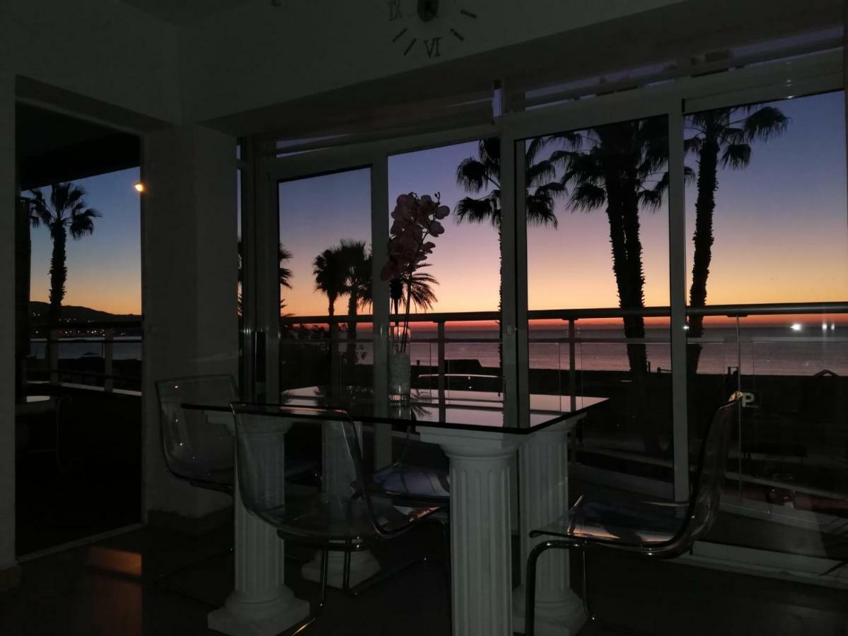 Apartamento Lujo Frente Al Mar Centro De Málaga Buitenkant foto