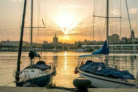 Apartamento Lujo Frente Al Mar Centro De Málaga Buitenkant foto